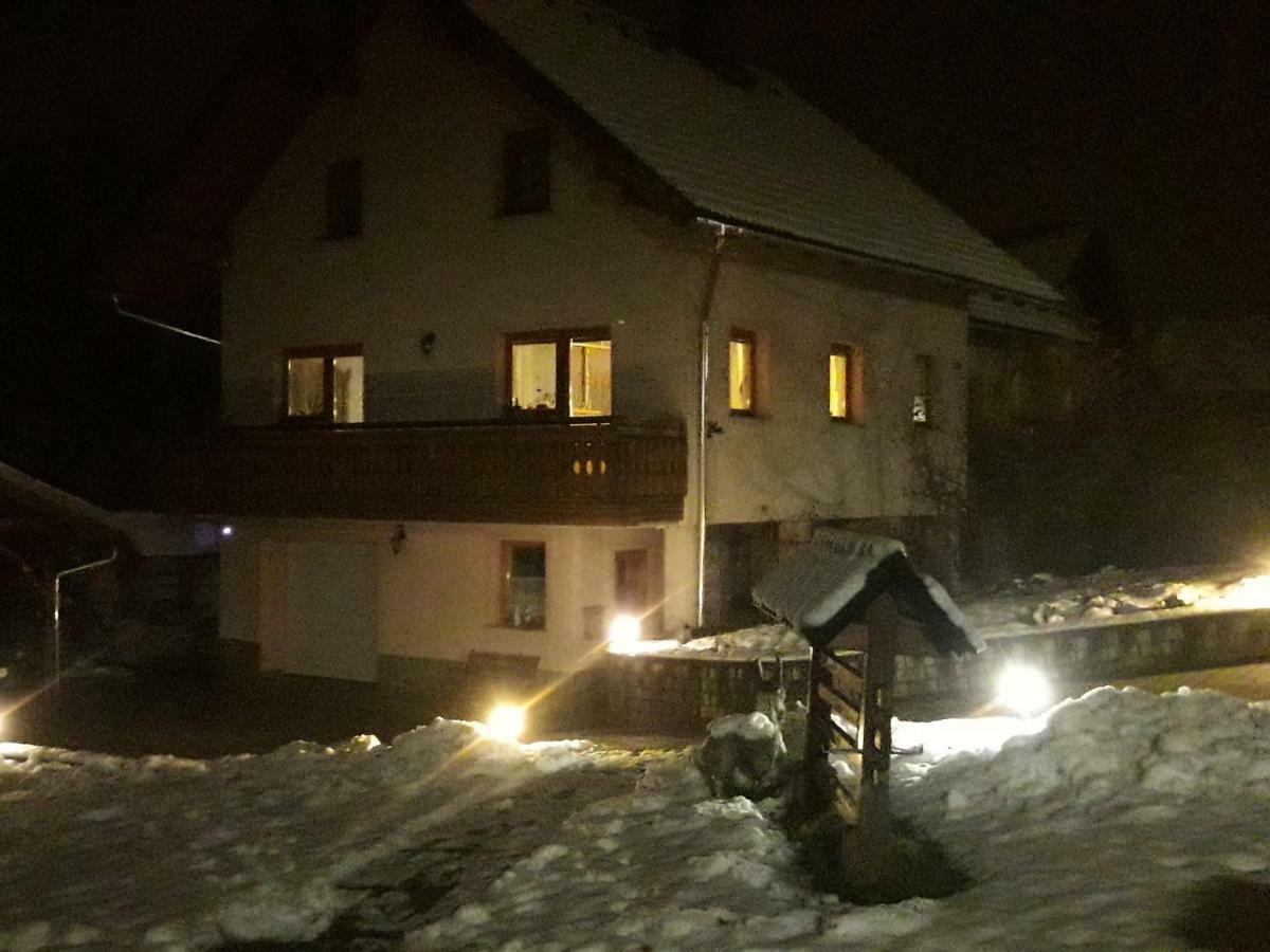 Apartma Marjetica Blejska Dobrava Eksteriør billede